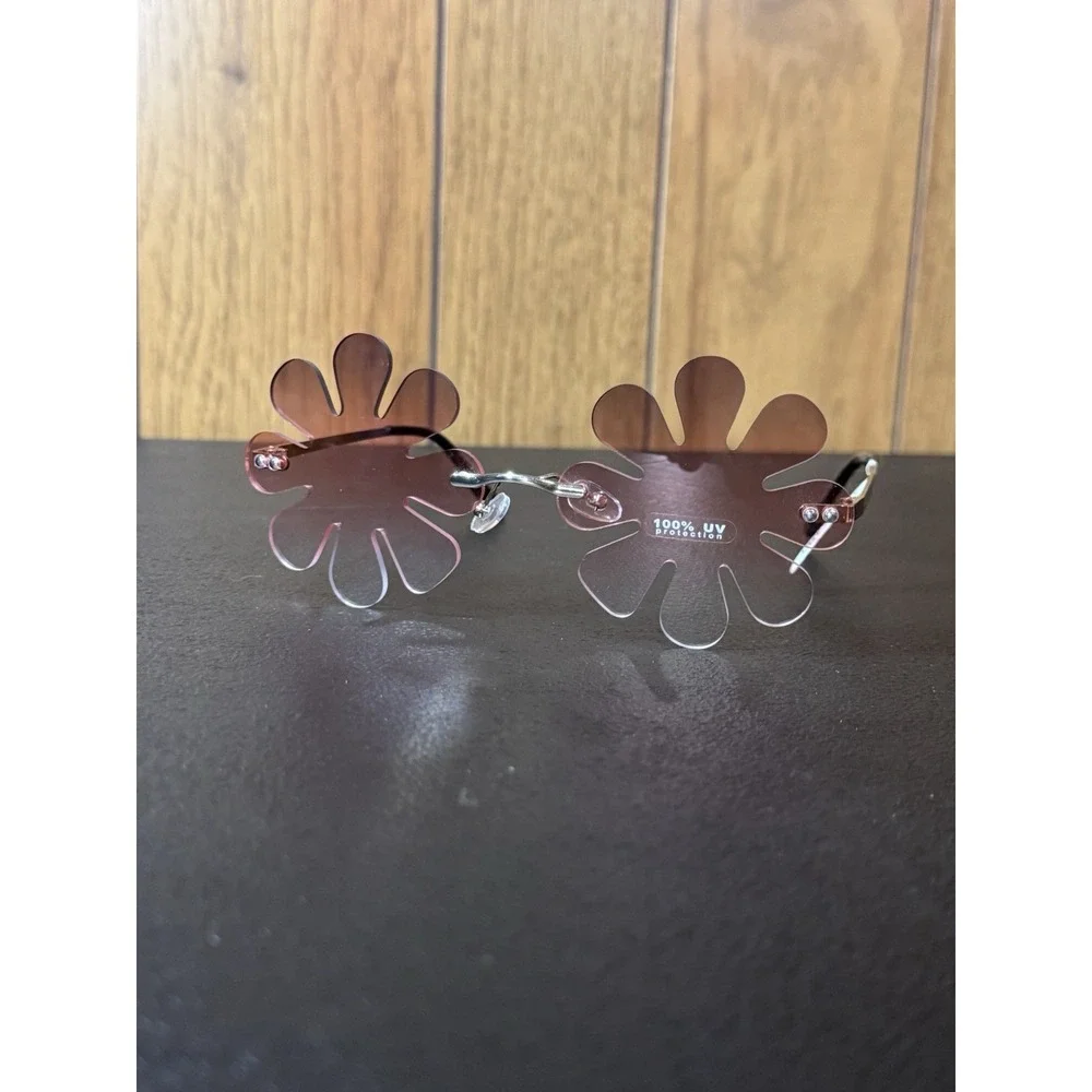 HOT TOPIC SUNGLASSES FLOWER POWER 100%UV SUPER CUTE!!